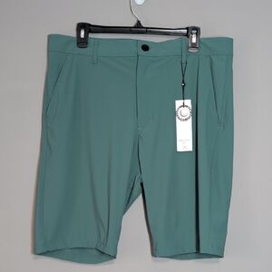 Kenneth Cole Stretchy Teal Golf Shorts NWT Size 36